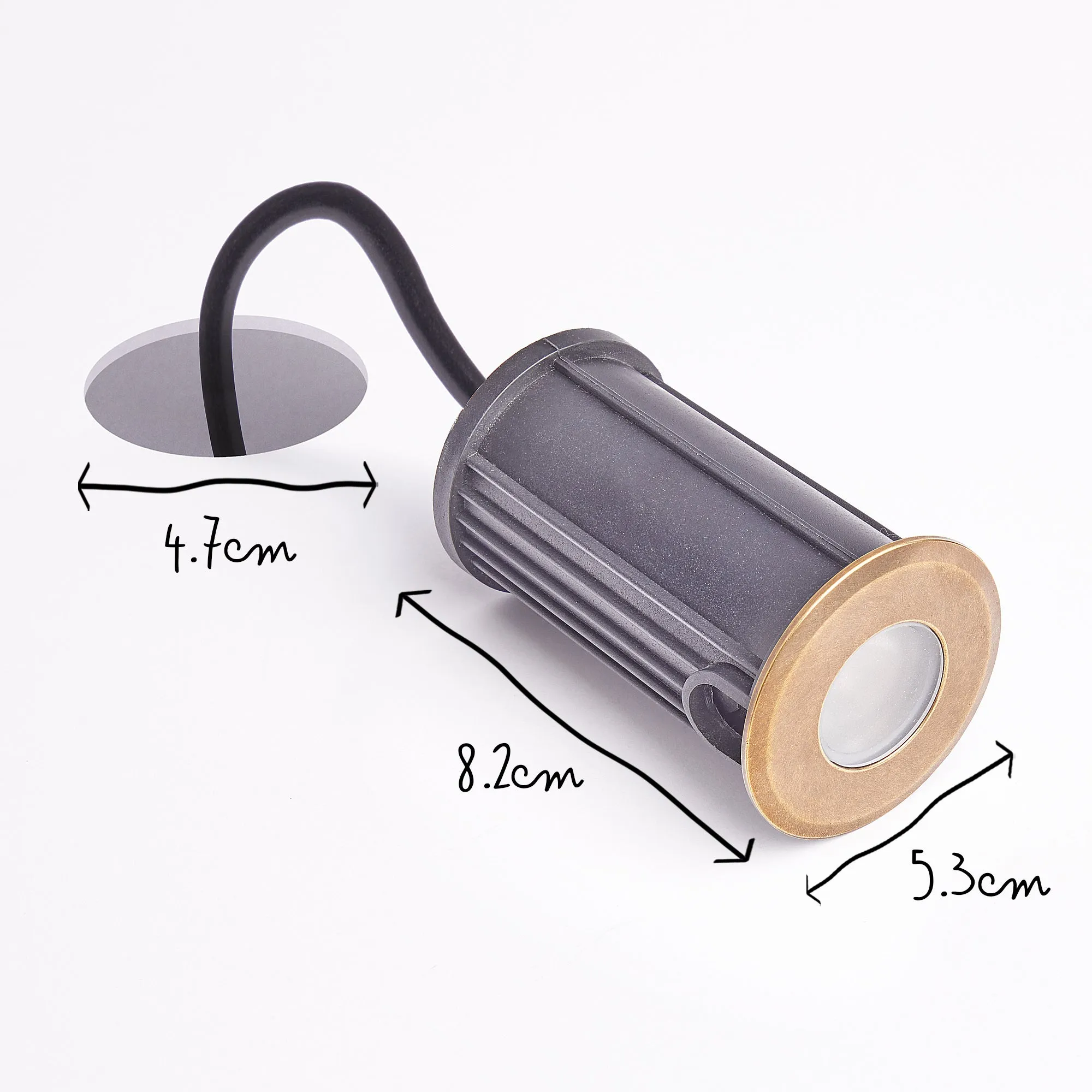 Sennen ip67 LED full body deck light in brass
