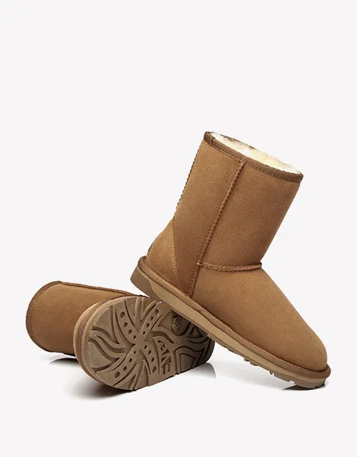 Short Classic in Chestnut